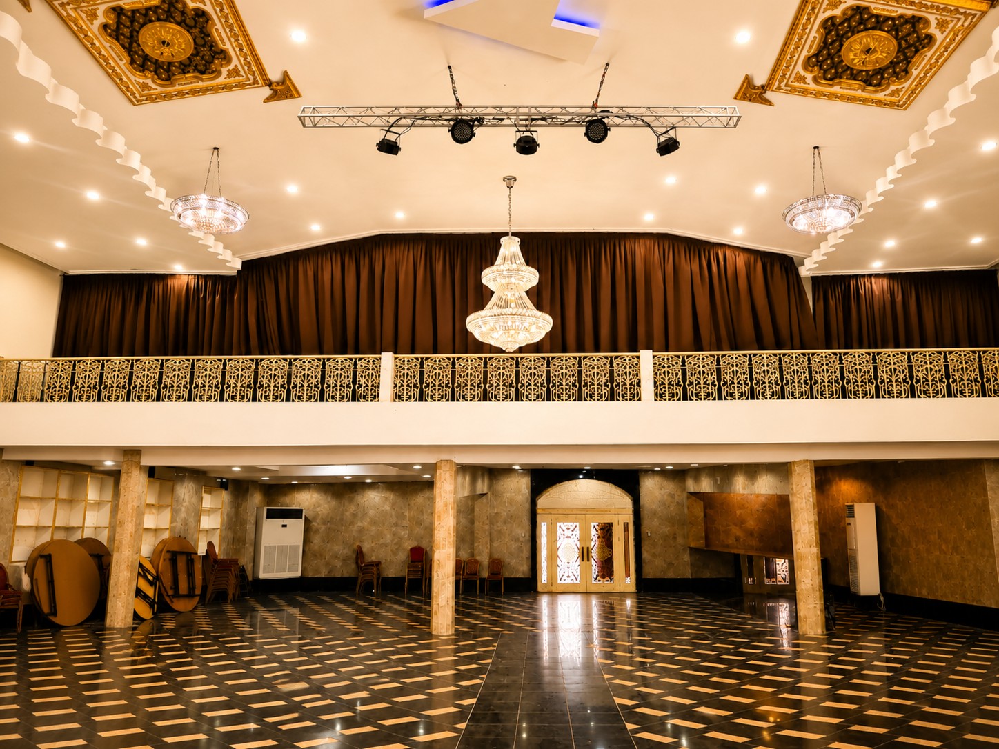 Ashabi Hall (Gallani Suites)